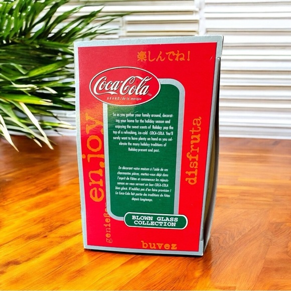 VINTAGE 2002 Coca-Cola Santa Blown Glass Ornament in Box - Christmas Tree - Picture 4 of 16